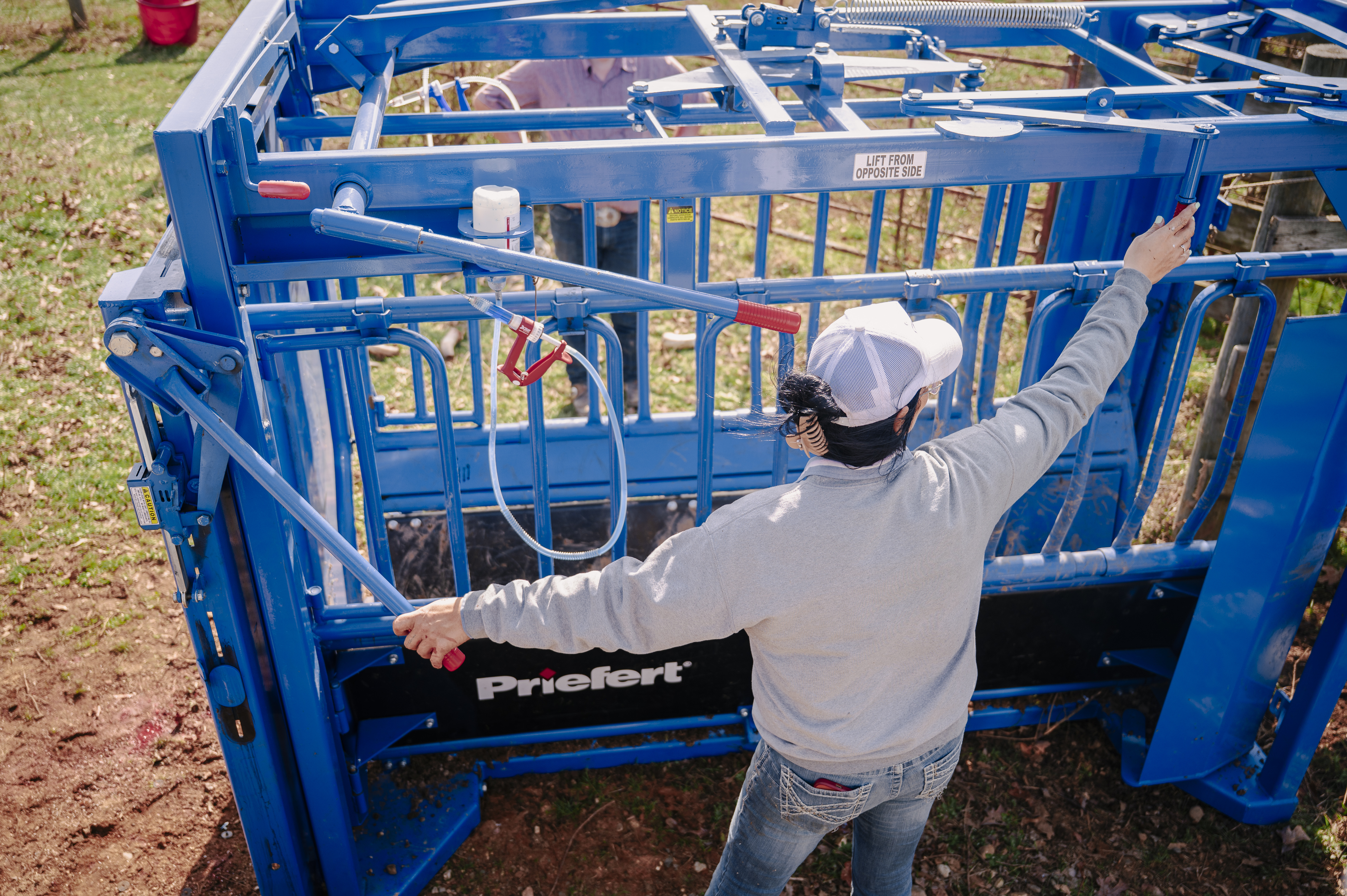 Squeeze Chute – Model SC25