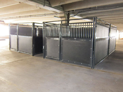 Poly Filled Expo Stall Fronts w/Vertical Bars